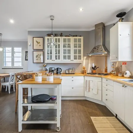 Botanica - By Wehost *